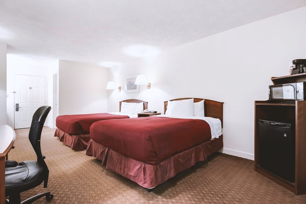 Sky-Palace Inn McCook - Standard 2 Queen Bed NS