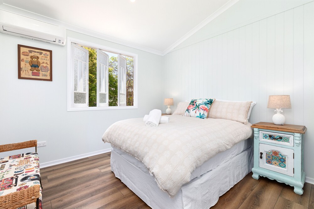 Villa Sunshine Pet Friendly Fully Air conditioned Deals & Reviews