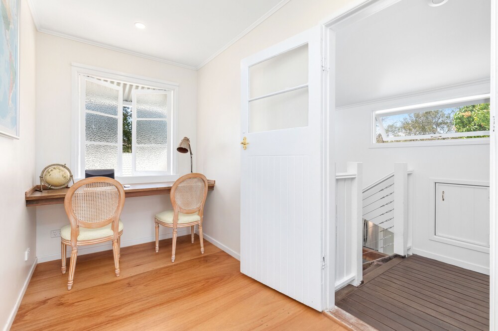 Villa Sunshine Pet Friendly Fully Air conditioned Deals & Reviews