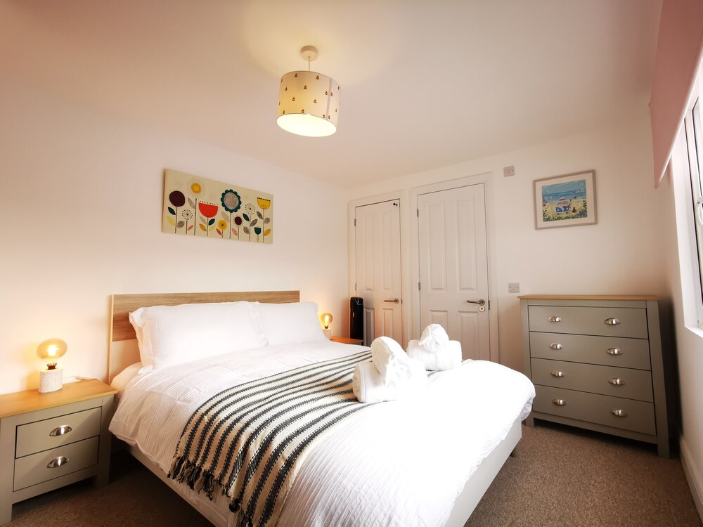 No. 28 Contemporary Beach Side Property With sea Views