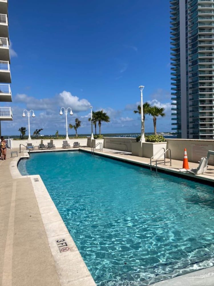 Stunning Views of Brickell Bay with easy to walk access to Downtown Miami