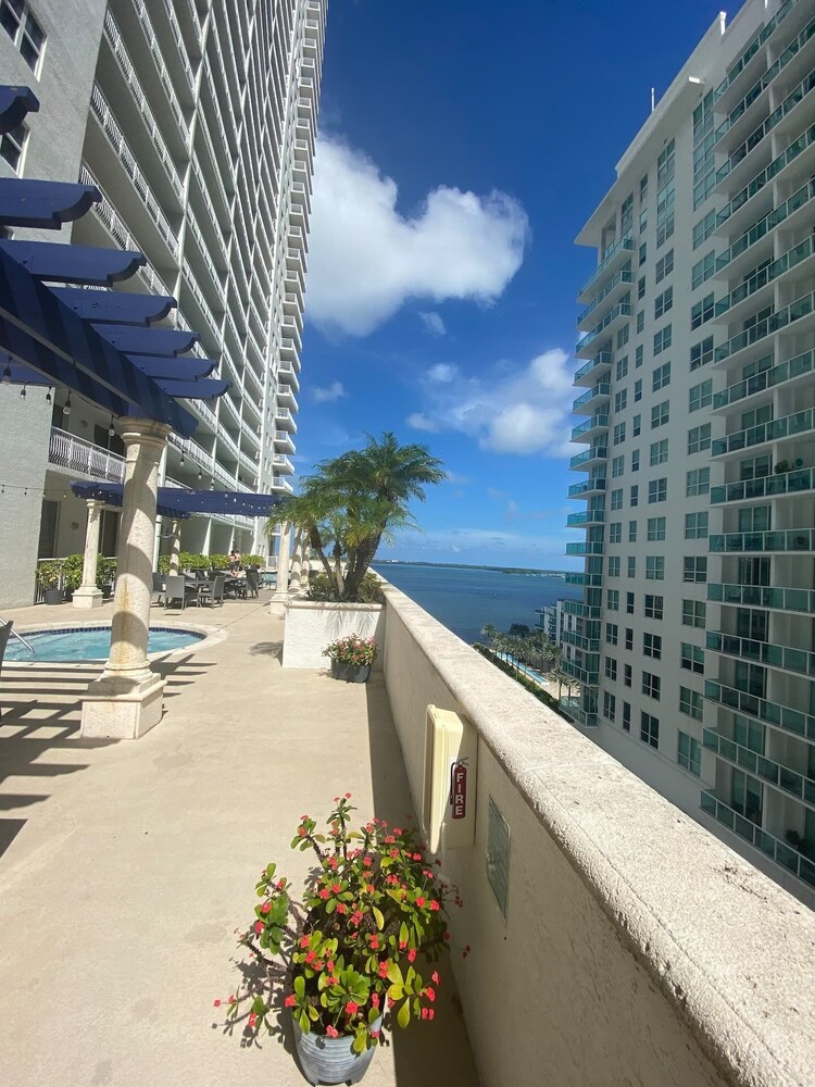 Stunning Views of Brickell Bay with easy to walk access to Downtown Miami