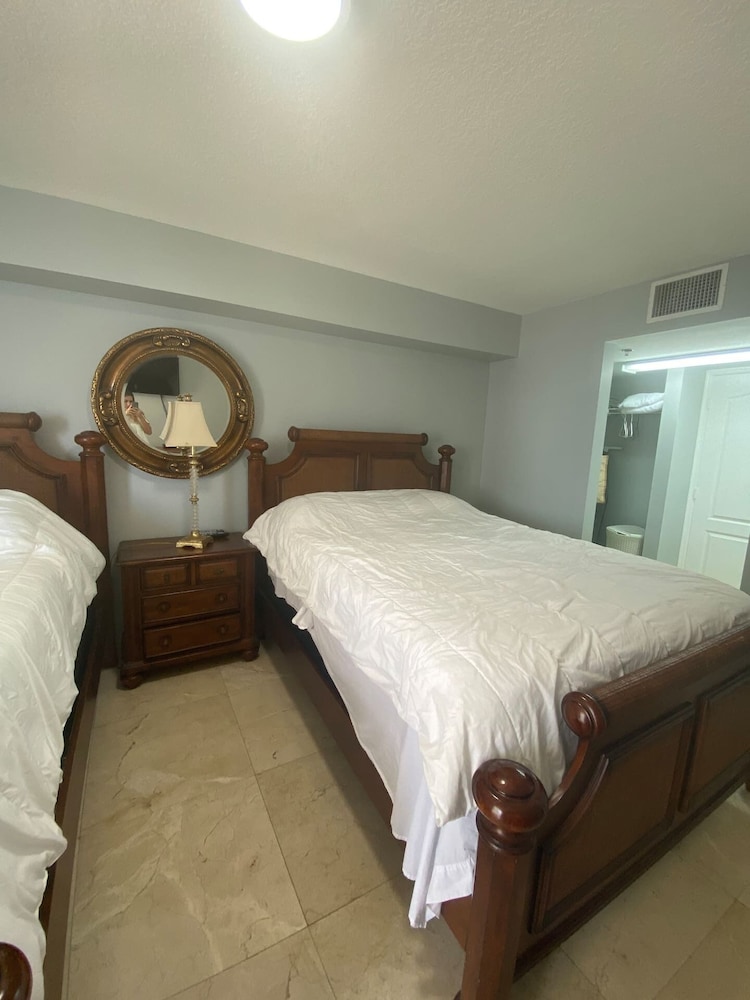 Stunning Views of Brickell Bay with easy to walk access to Downtown Miami