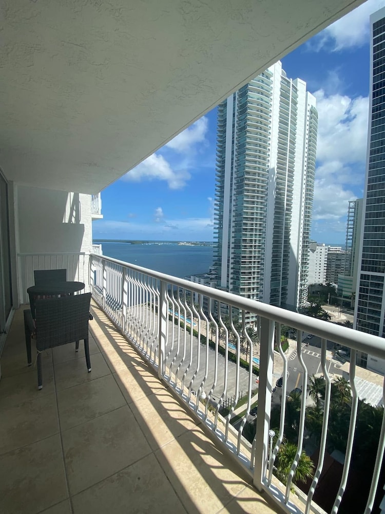 Stunning Views of Brickell Bay with easy to walk access to Downtown Miami