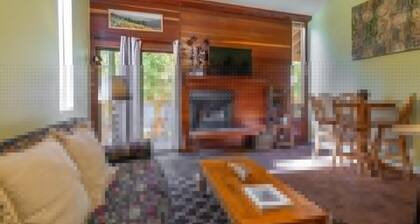 Regency Way Criterion 40 - Spruce