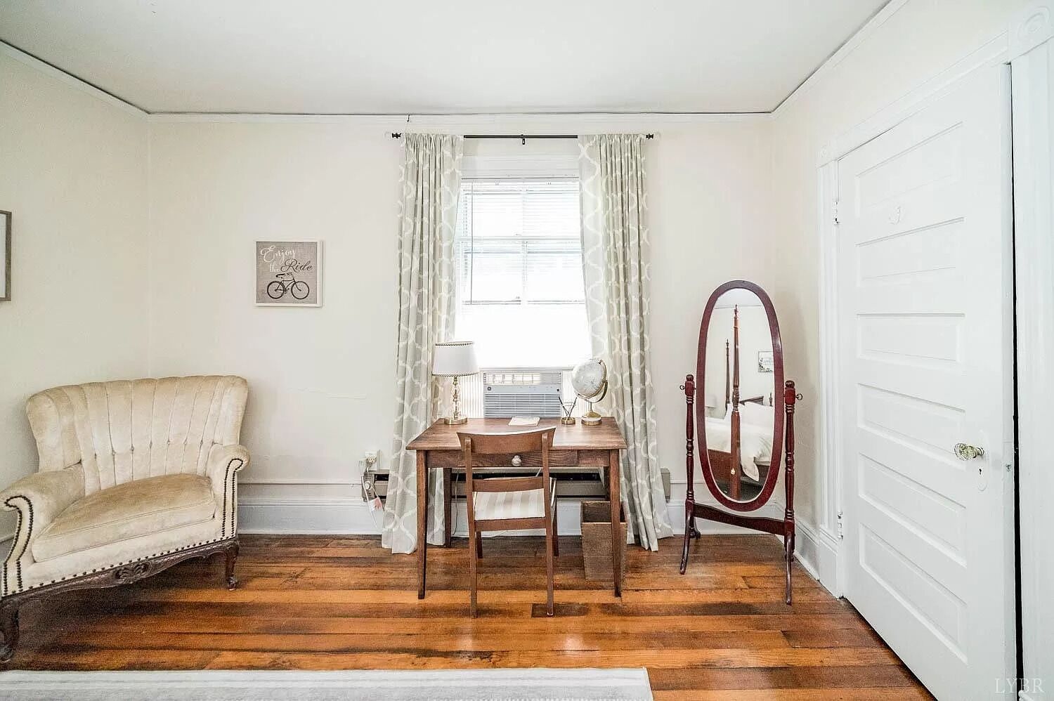 Cozy Private Apartment Near Downtown Lynchburg in Lynchburg, United States