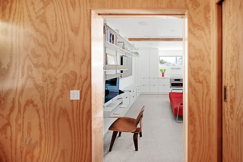 Dwell - Like Santa Barbara One Bedroom with Japanese Soaking Tub