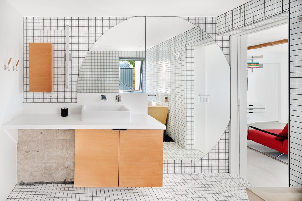 Dwell - Like Santa Barbara One Bedroom with Japanese Soaking Tub