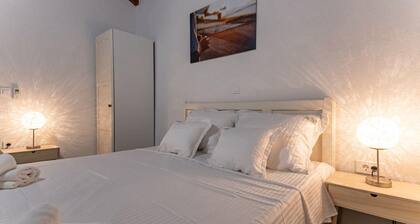 Villa Otus Directly on the sea Island Getaway Private Beach