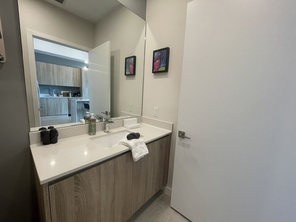 Beautiful Studio in Miami Design District W/ pool