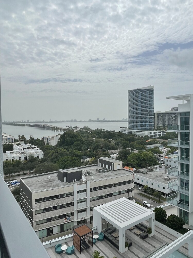 Beautiful Studio in Miami Design District W/ pool