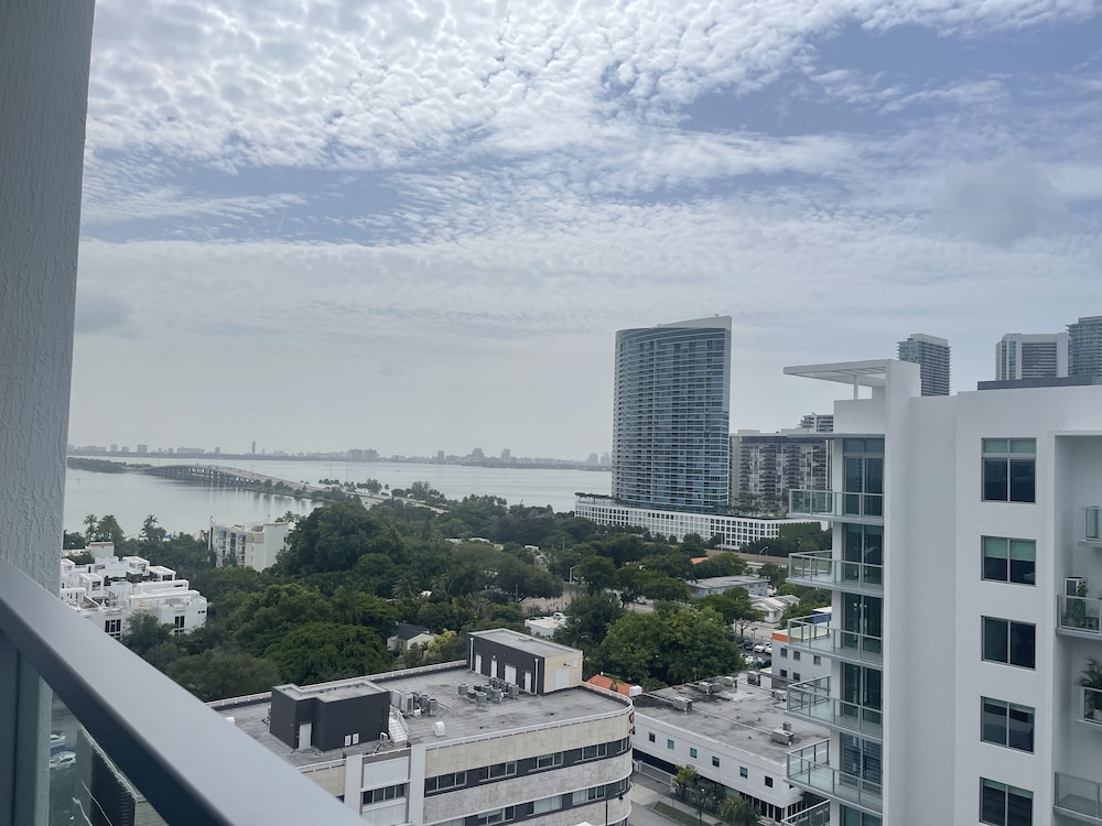 Beautiful Studio in Miami Design District W/ pool