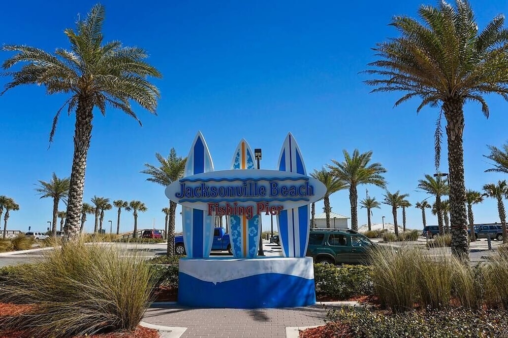 Palm Oasis North Jax Beach