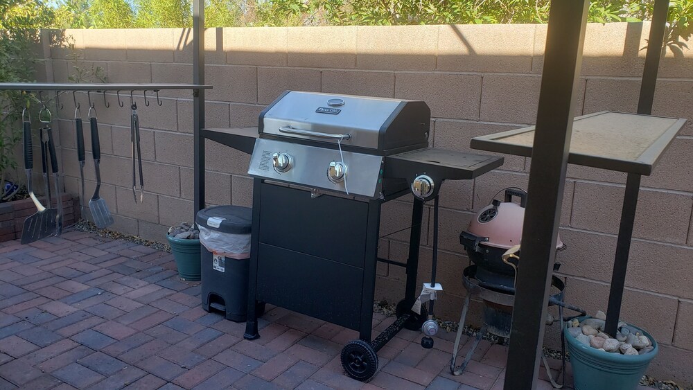 🔥 86"tv, Inflatable jacuzzi, Pool table and Grill