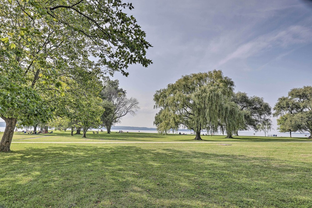 NEW! Serene Lodi Escape w/ Deck Boat, Hike & Sip!, Lodi, NY Vacation