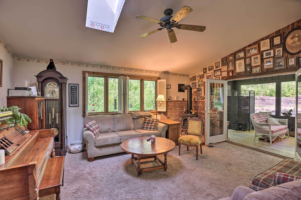 NEW! Serene Lodi Escape w/ Deck Boat, Hike & Sip!, Lodi, NY Vacation Rental Private vacation