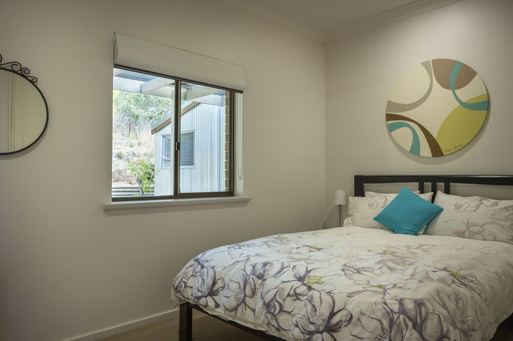 Vineyard accommodation with stunning views