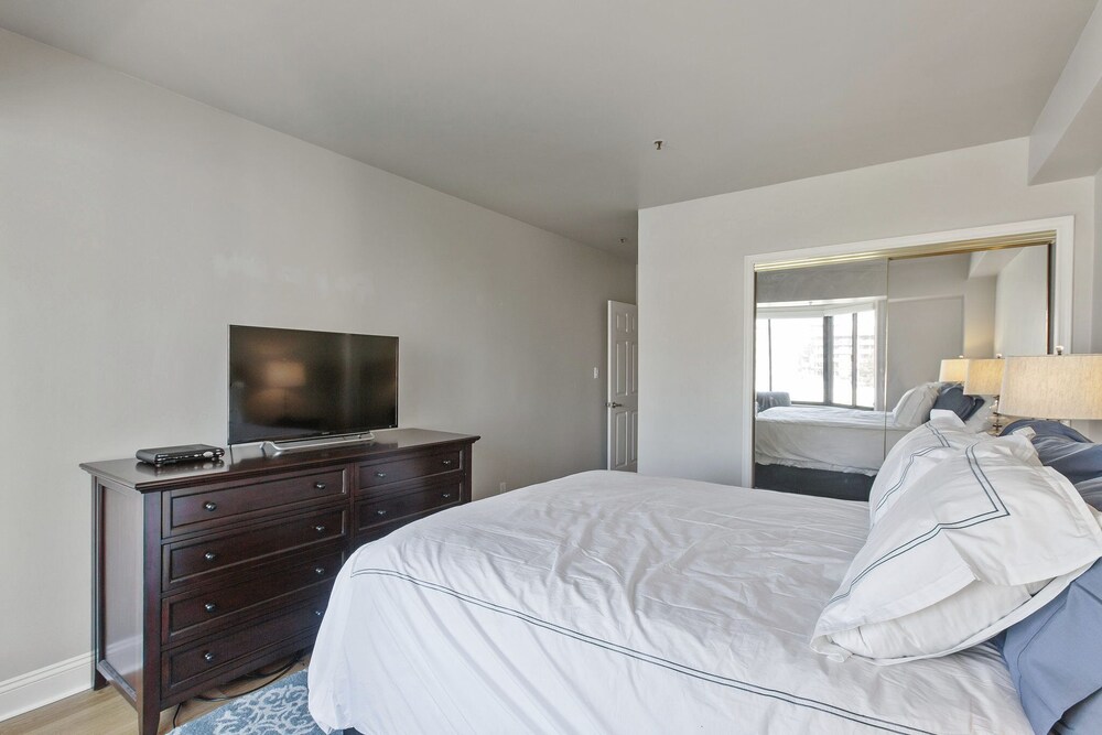Sparkling Clean, All Amenity Condo San Francisco Vrbo