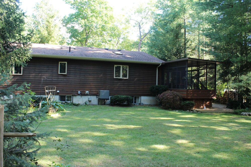 Family Vacation Cottage Deals & Reviews (Lambton Shores, CAN) Wotif