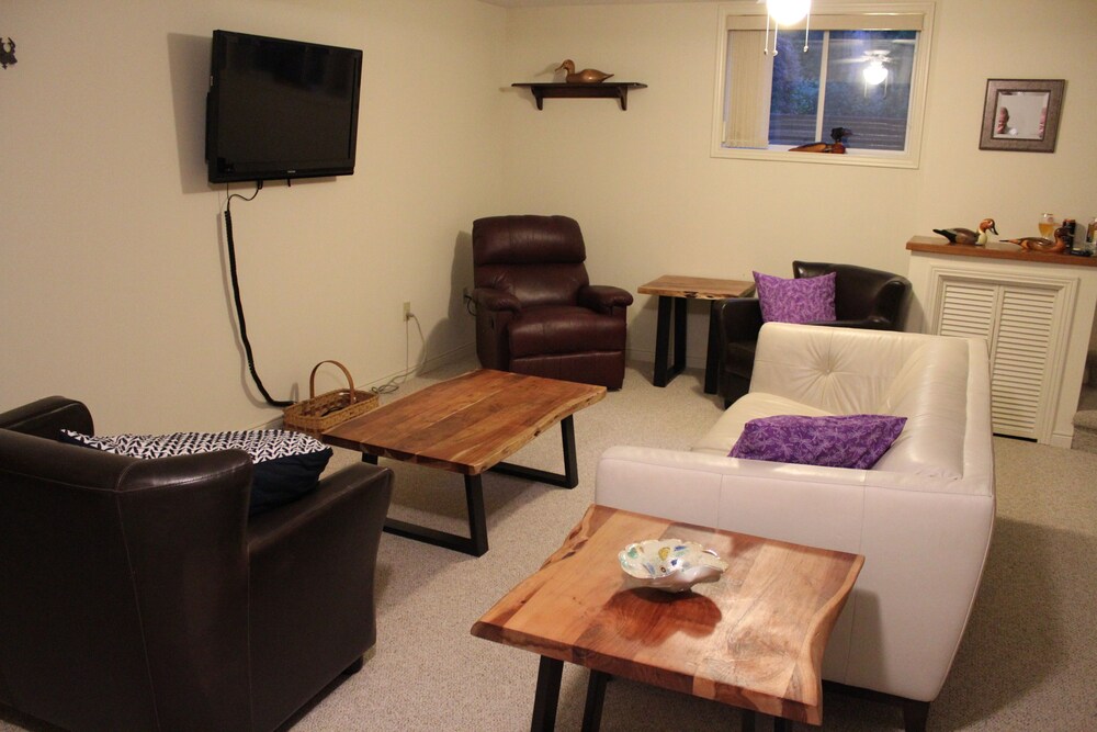 Family Vacation Cottage Deals & Reviews (Lambton Shores, CAN) Wotif