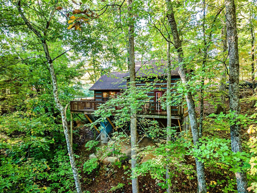 Couples Retreat 🏞️. Real Log Cabin In The 🌳