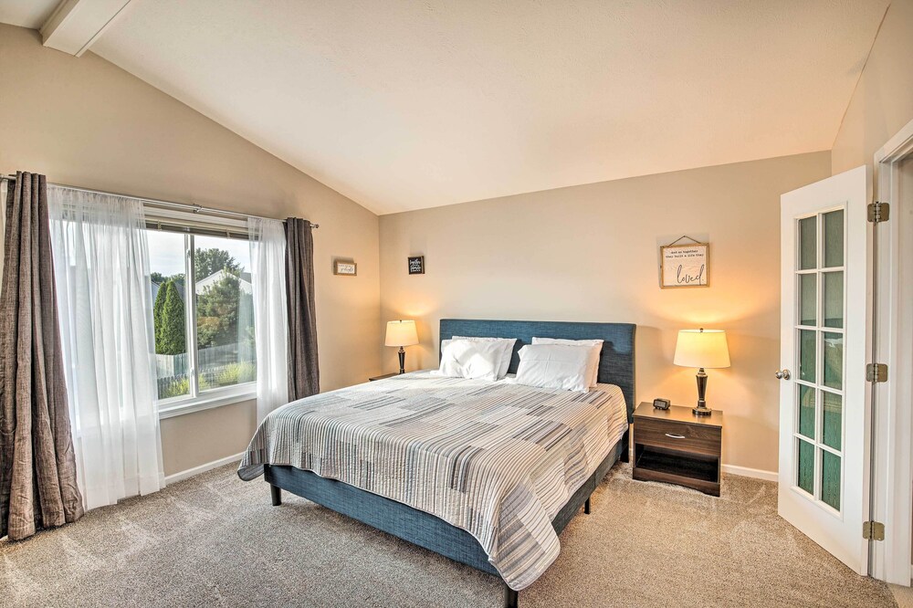 FamilyFriendly Kentwood Home 11 Mi to Dtwn Kentwood Vrbo