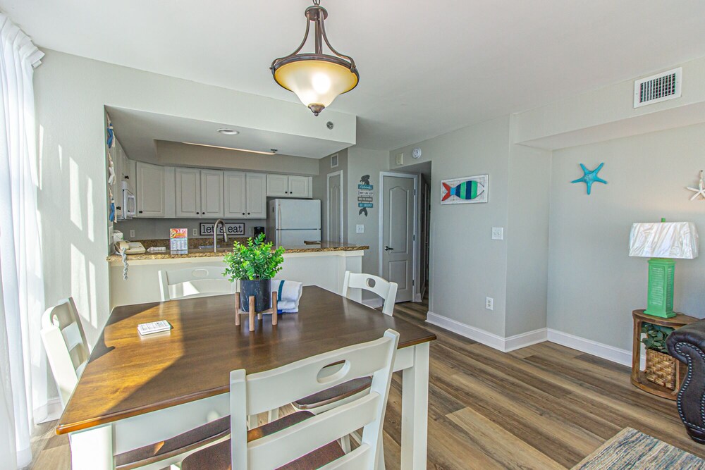 Immaculate Oceanfront 2 Bedroom, 2 Bath with Incredible Views! Carolinian 1733