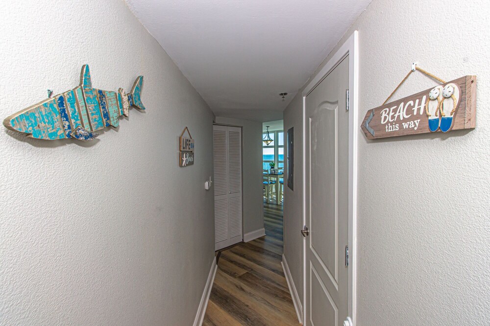 Immaculate Oceanfront 2 Bedroom, 2 Bath with Incredible Views! Carolinian 1733