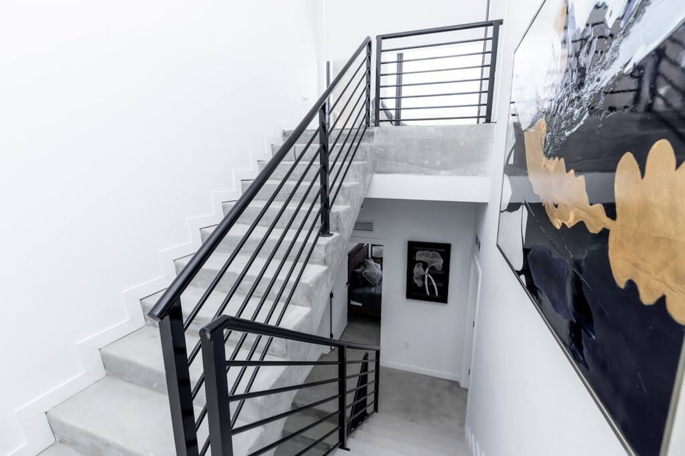 TH07 · Amazing townhome w/rooftop & BBQ - 15 guest @ MIMO