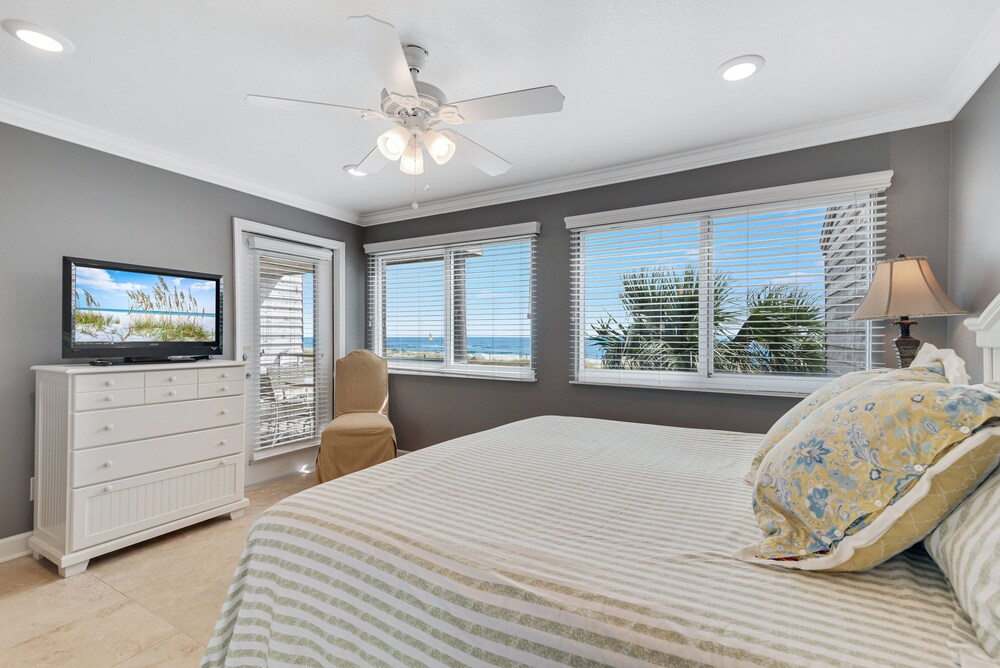 Walk to FloraBama 2 Pools 2 Boat Docks w/Slips My Beach Getaways