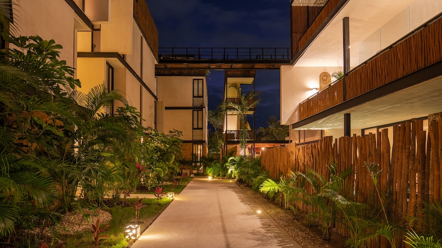Two Bedroom Luxury Apartment by TuLuna
