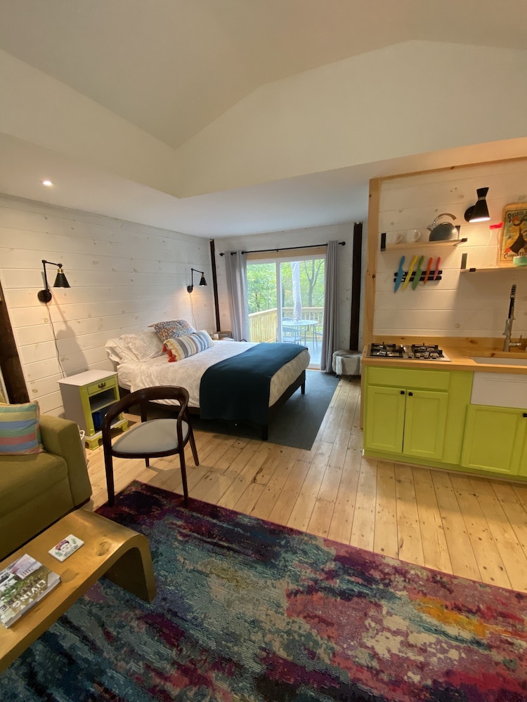 Martin Van Buren lake cottage 1 Valatie Vrbo