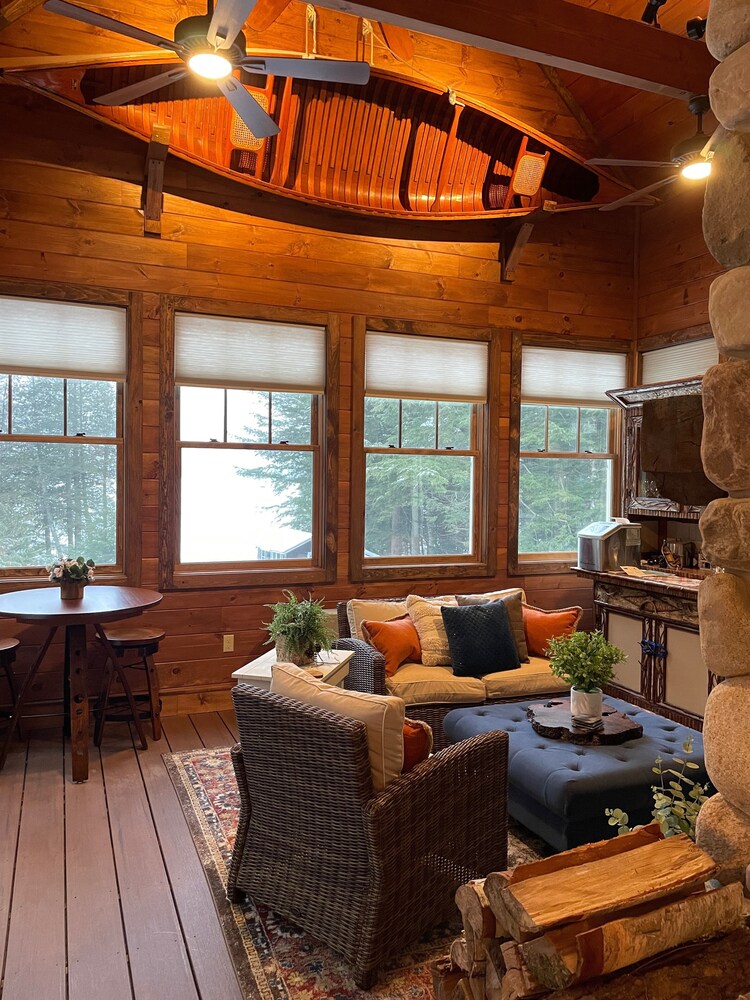 Summer Breeze Lodge at Birch Bay - Upper Saranac Lake NY