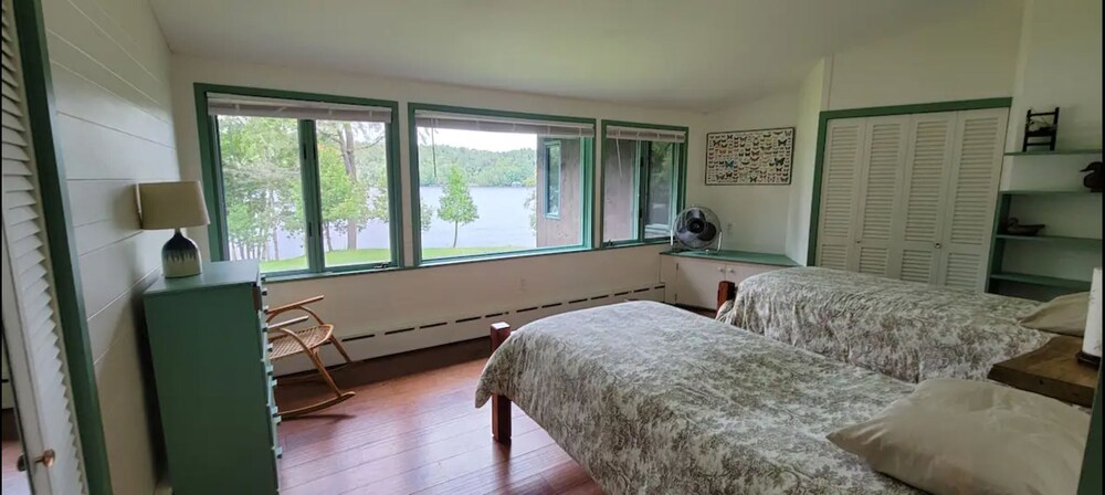 Kiwassa Lake - Private, Waterfront, Walking Trails, Whiteface