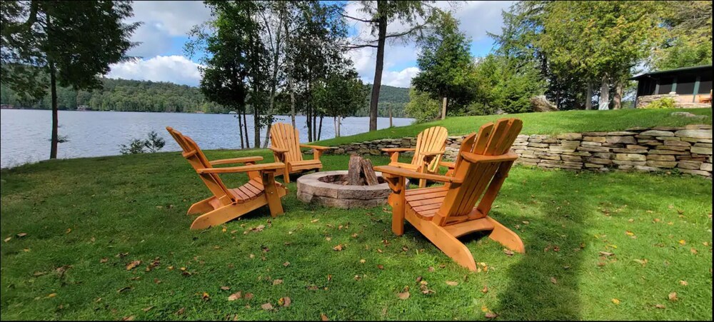 Kiwassa Lake - Private, Waterfront, Walking Trails, Whiteface