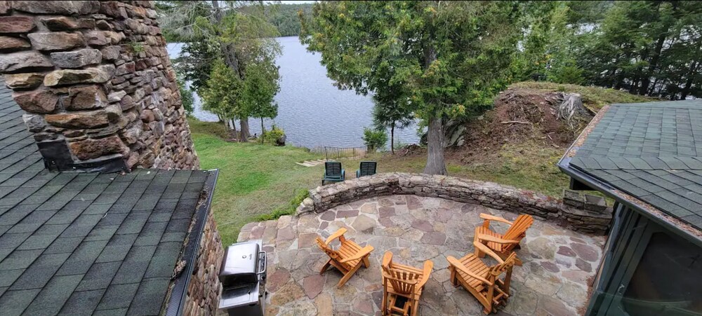 Kiwassa Lake - Private, Waterfront, Walking Trails, Whiteface