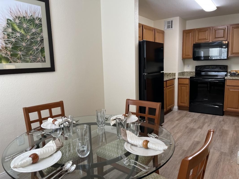 Close to Downtown! Cirque du Soleil, 2 Awesome Units, Fitness Center and Spa