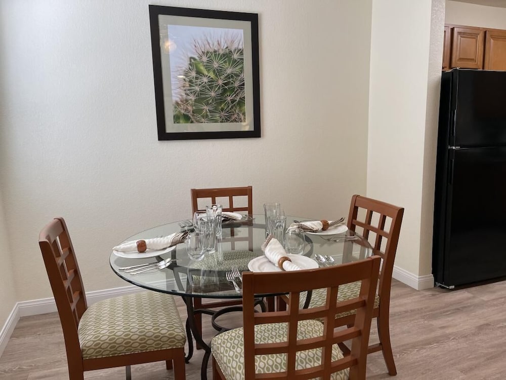 Close to Downtown! Cirque du Soleil, 2 Awesome Units, Fitness Center and Spa