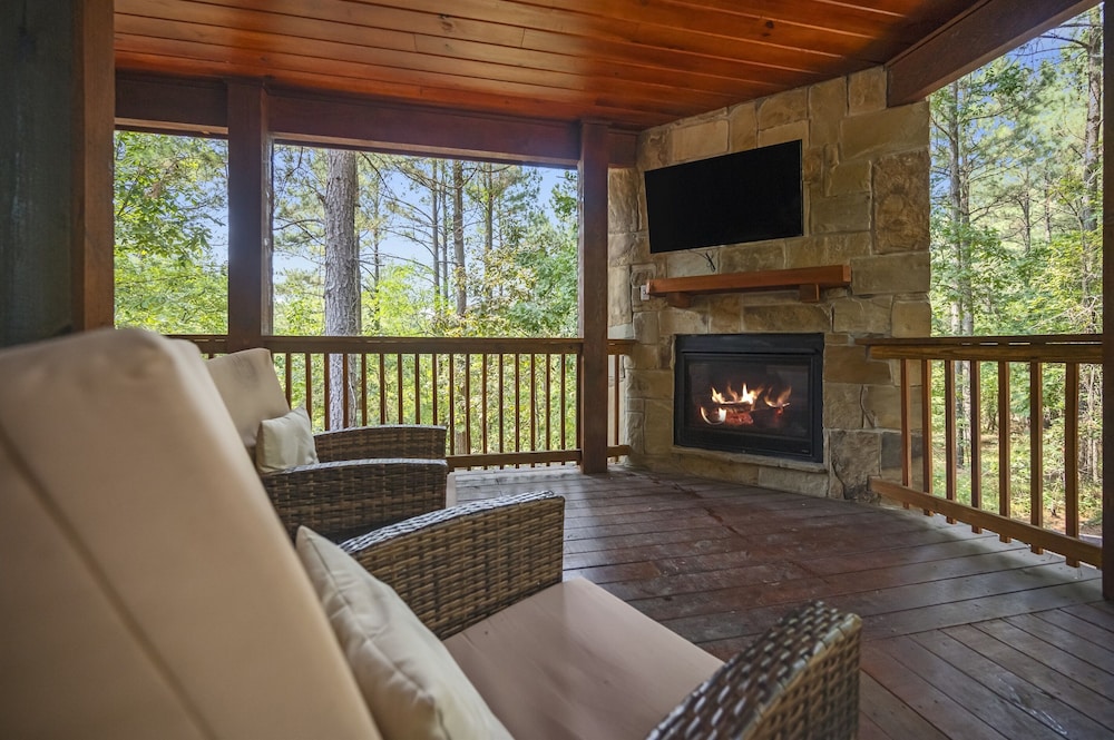 Evergreen R&R - A cozy couples cabin featuring a fire pit and hot tub.