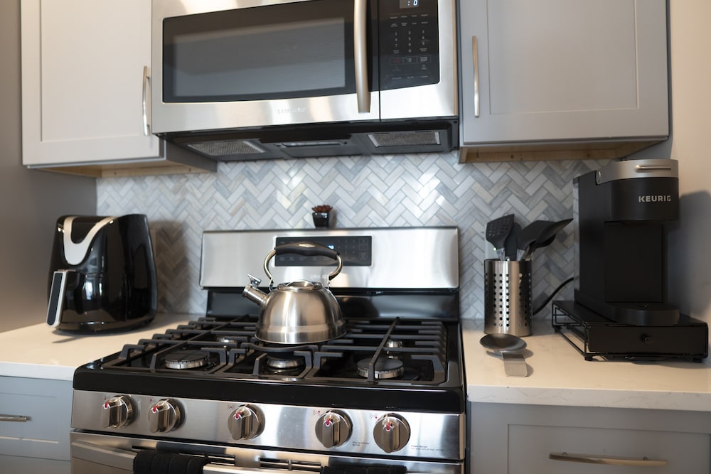 ** NEW Luxury Hidden Jersey GEM** Your HomeTwo!