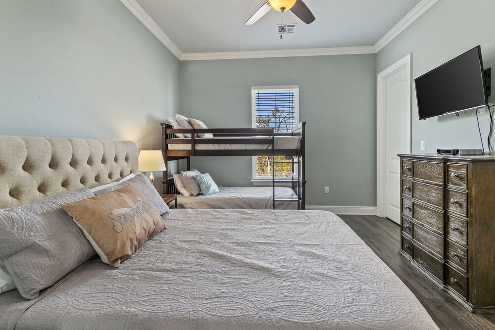 Hook Wine & Sinker Lodge at Hackberry Hackberry Vrbo