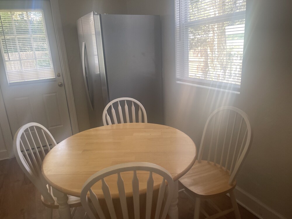 Charming 2 Bedroom House with Huge Yard 