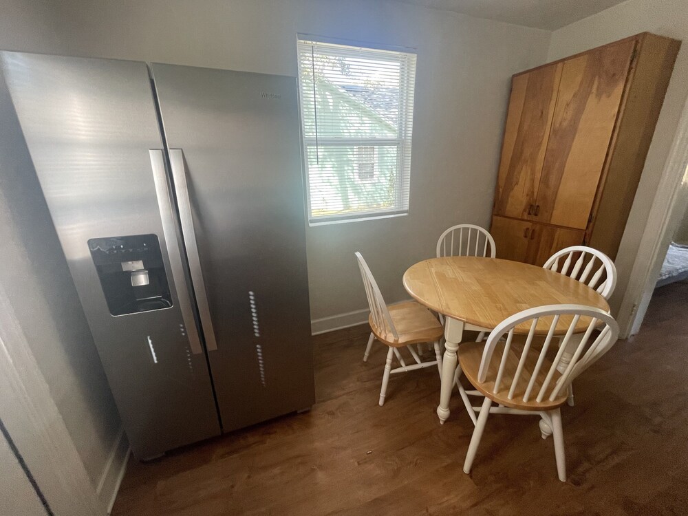 Charming 2 Bedroom House with Huge Yard 