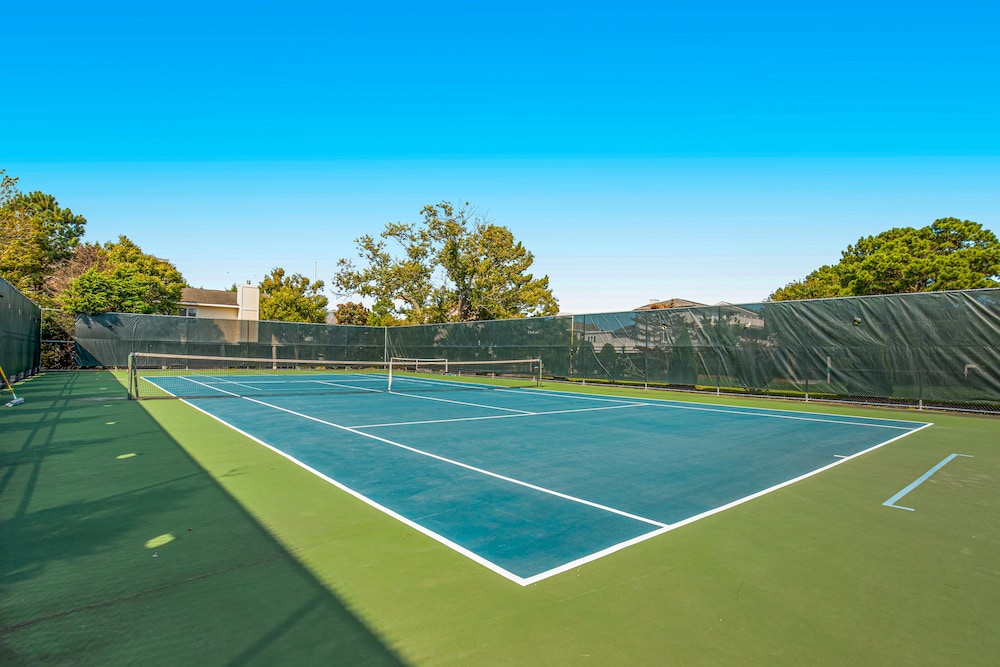 Sea Del Estates Retreat Right On the Beach w/Free WiFi & Private Washer & Dryer