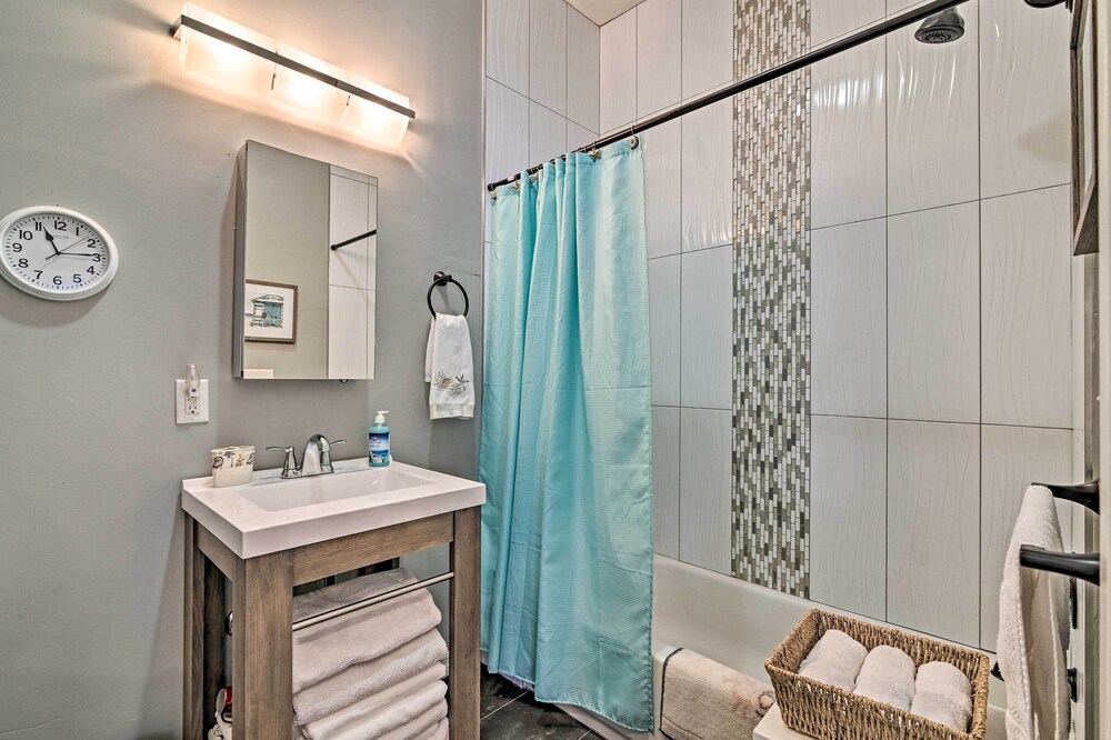 NEW! Historic Tampa Retreat by 7th Ave & Downtown!