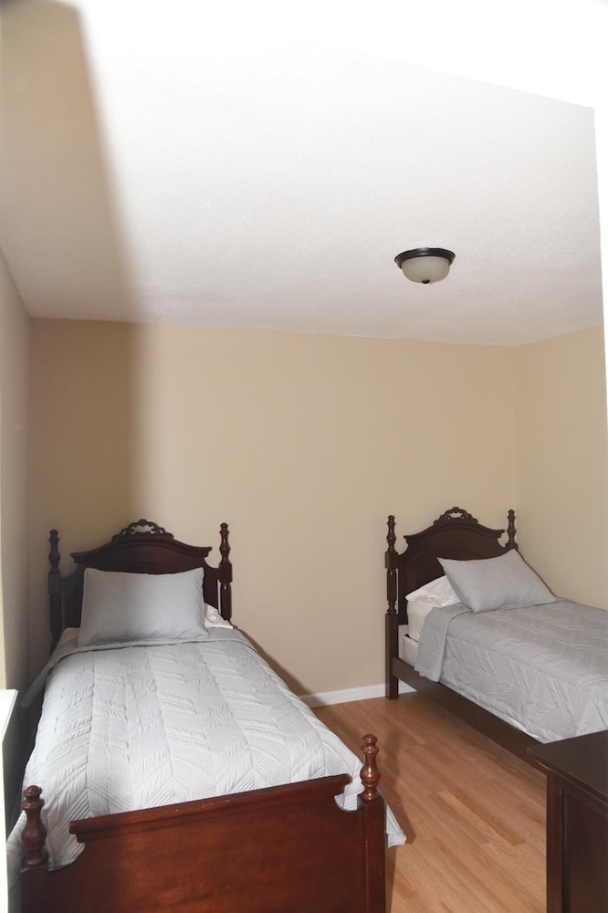 We are located very close to Downtown Tampa, Ybor City, The Armature Works area.