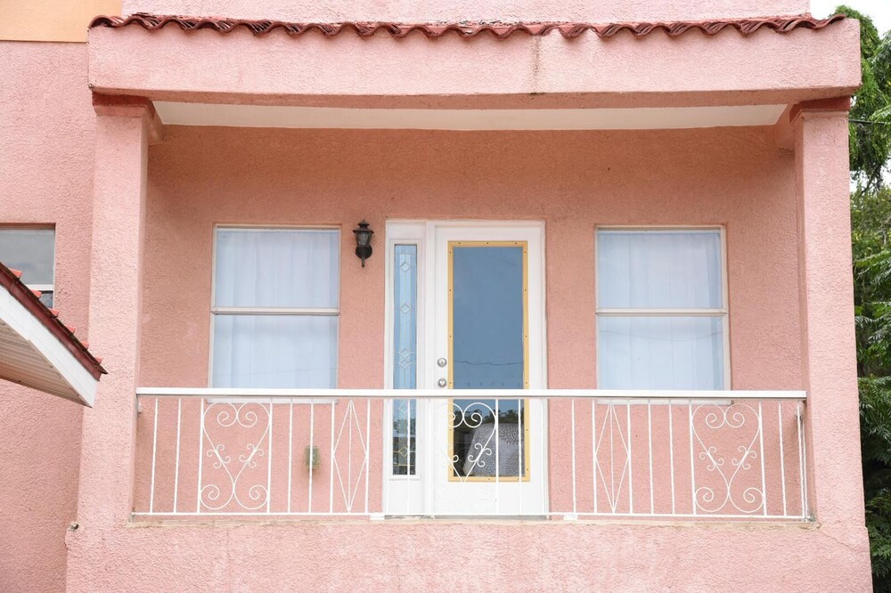 We are located very close to Downtown Tampa, Ybor City, The Armature Works area.