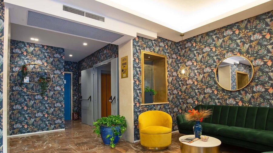 Bloom Hotel Rome