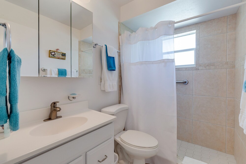 Closest Inn to Deep Water in St James City - 2 mins to deep water!  Great Views!