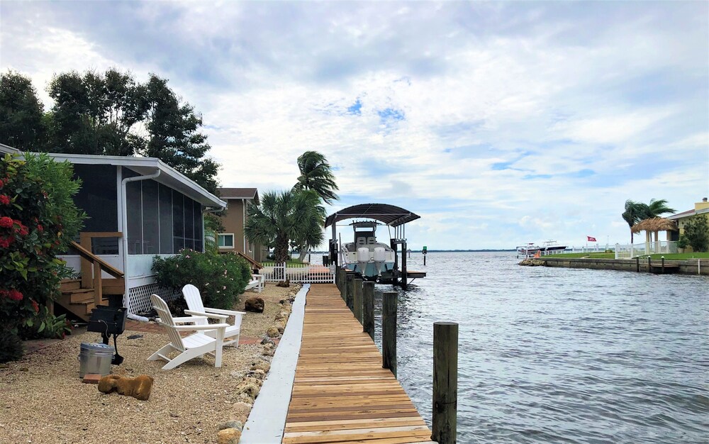 Closest Inn to Deep Water in St James City - 2 mins to deep water!  Great Views!